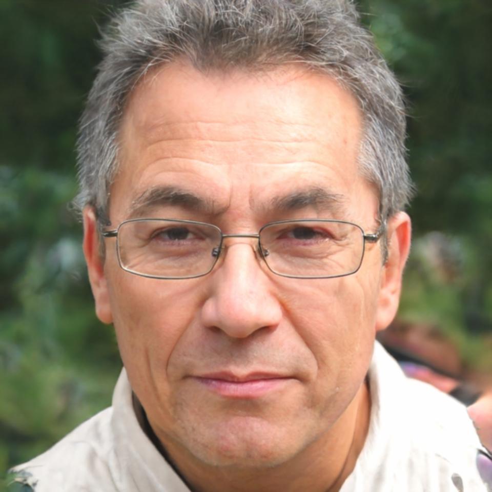 Portrait de Thomas Martin, expert en finance d'entreprise
